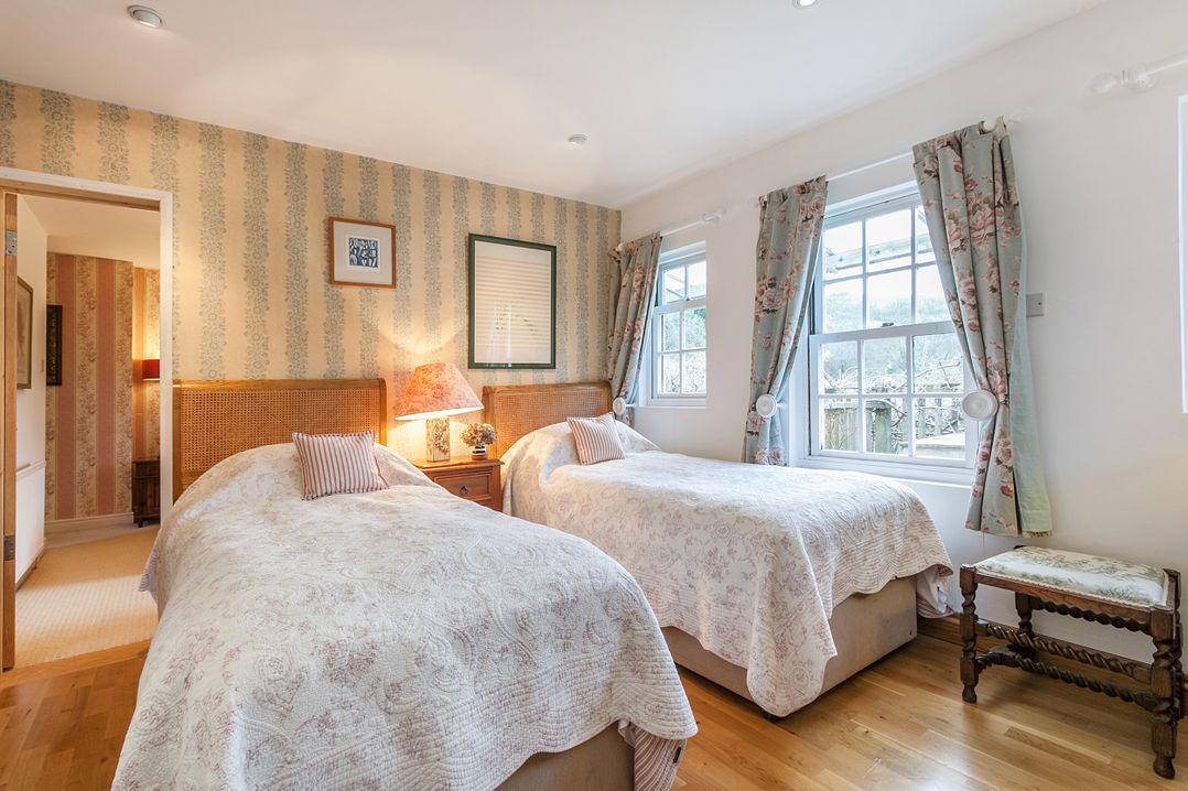 Wisteria Suite
