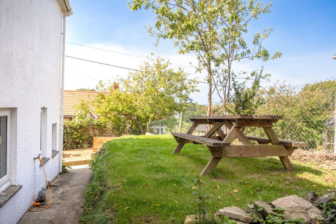 Bro Tref Cottage