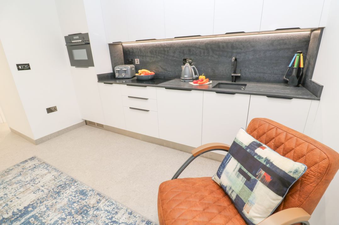 2a Salubrious Terrace