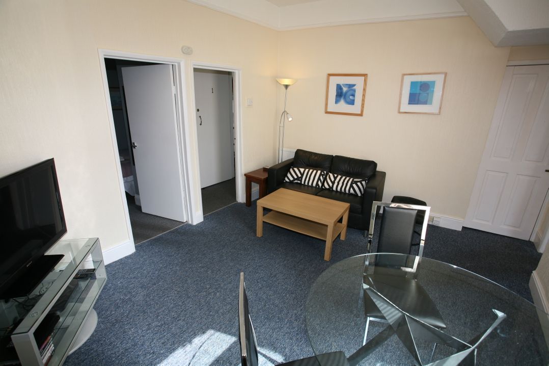 Flat 1