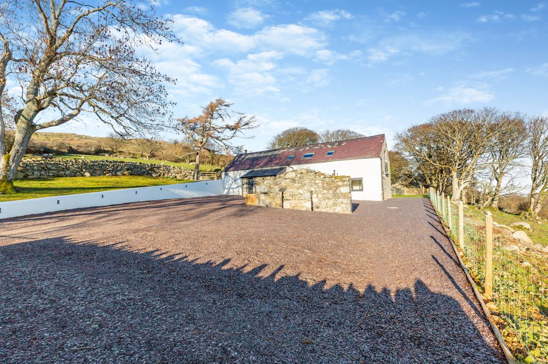 Ysgubor Maen Y Bardd