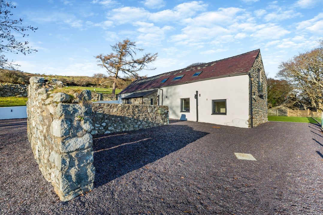 Ysgubor Maen Y Bardd