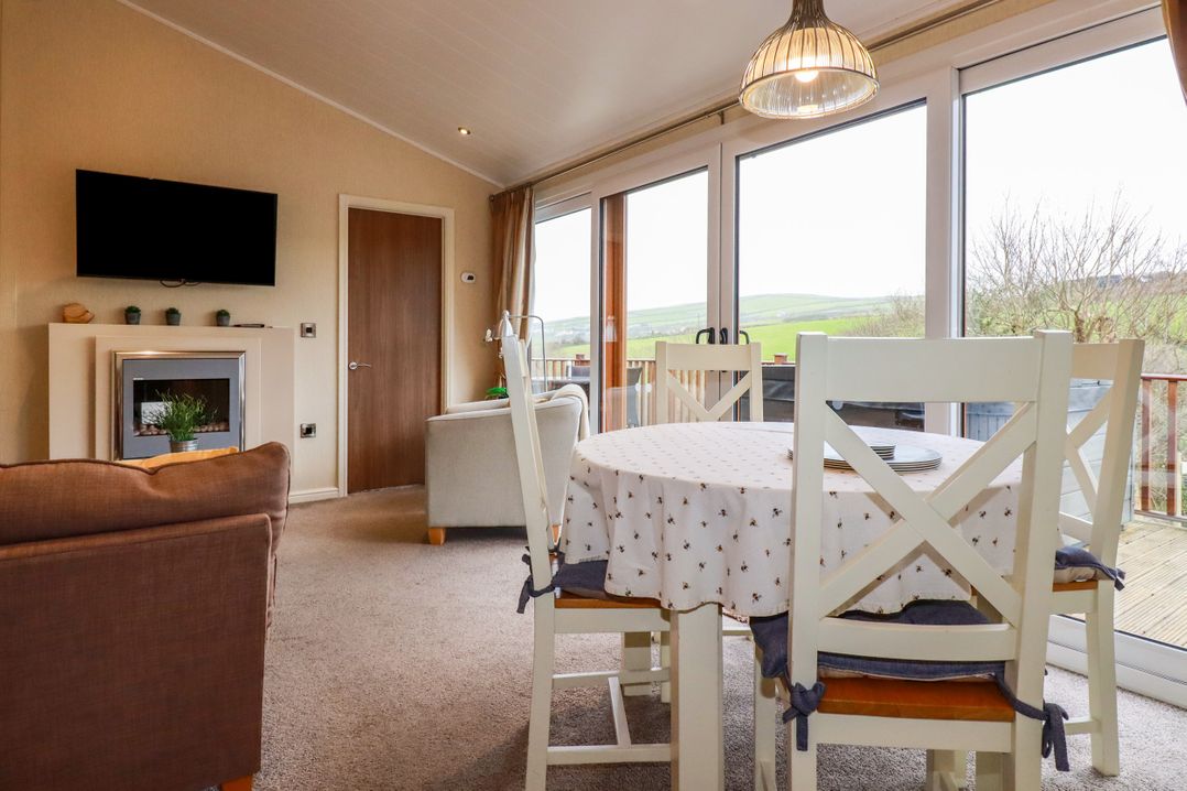 Hideaway Lodge