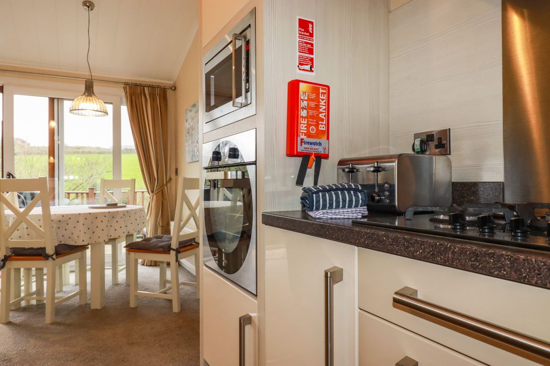 Hideaway Lodge