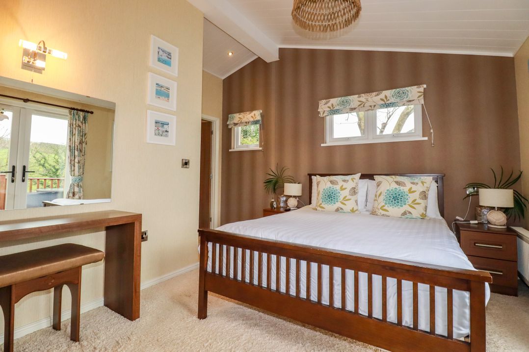 Hideaway Lodge
