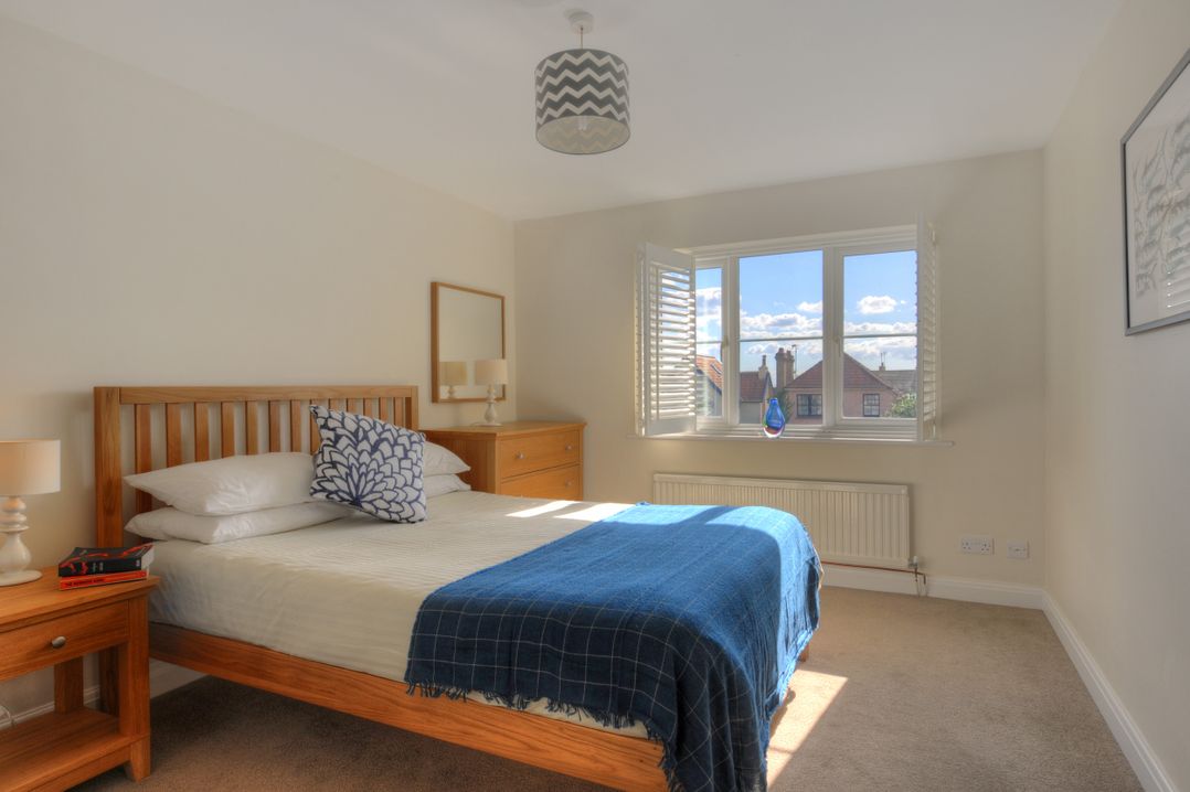 2 Studley Gardens