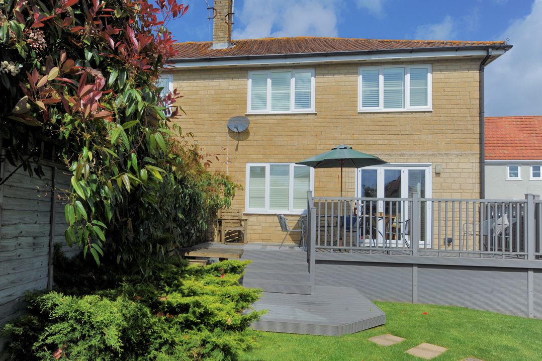 2 Studley Gardens