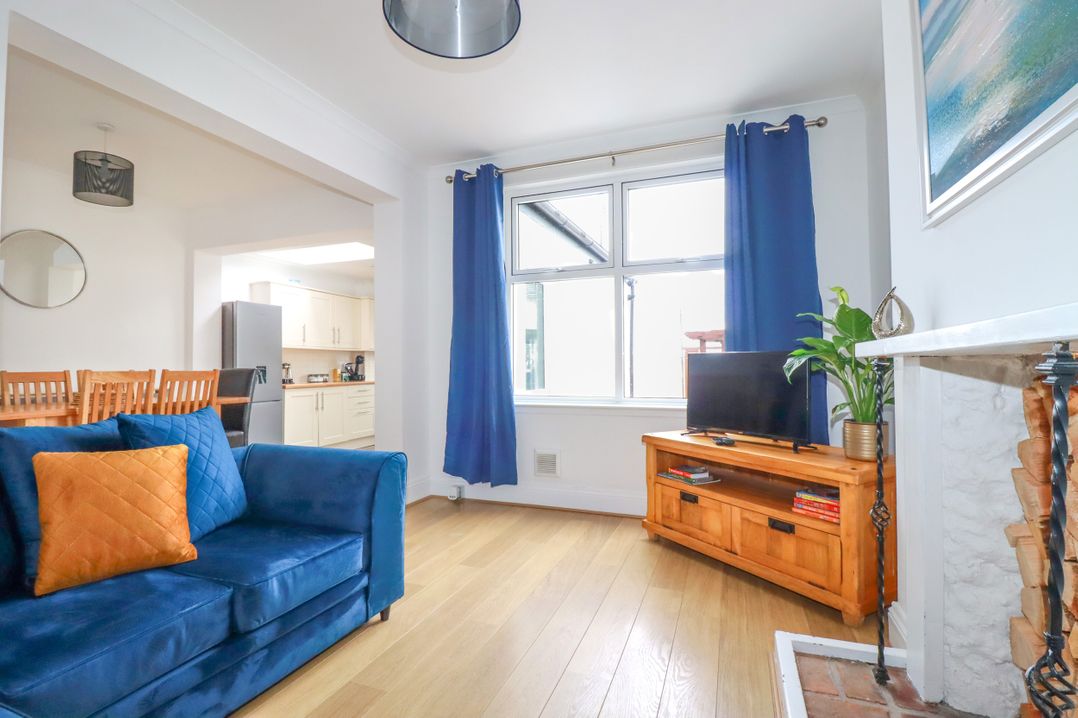 119 Henver Road