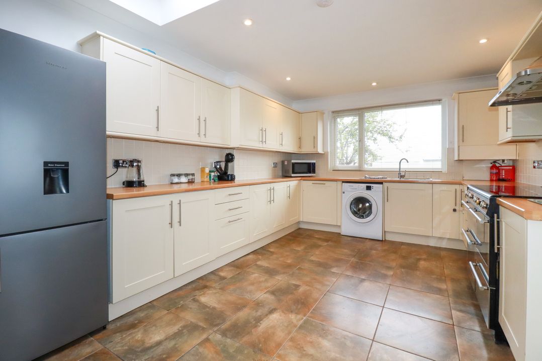 119 Henver Road