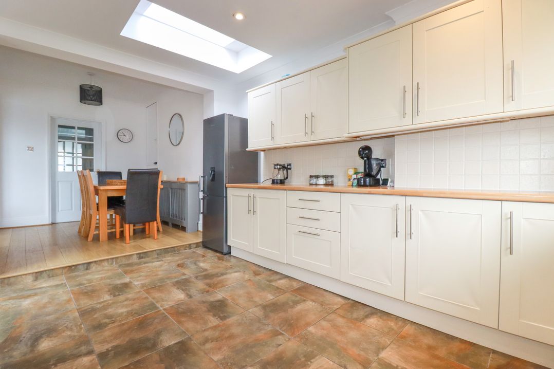 119 Henver Road