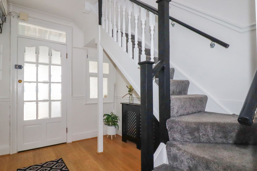 119 Henver Road