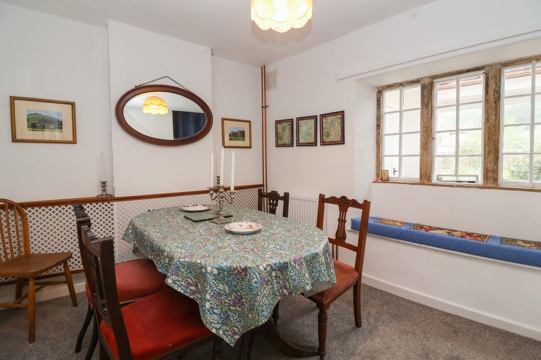 Two Towers Cottage