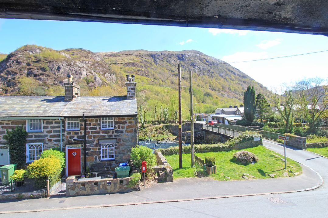Siop Fach Cottage