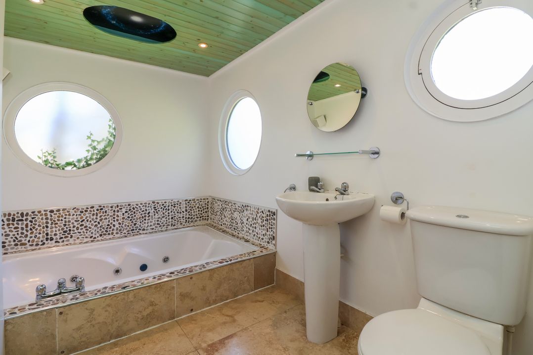 Bay Tree Lodge 35