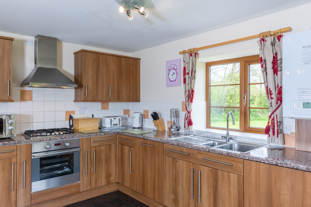 Tarka's Holt Log Cabin
