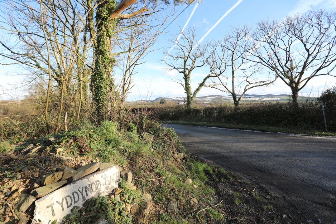 Capel Park (Tyddynod Bach)