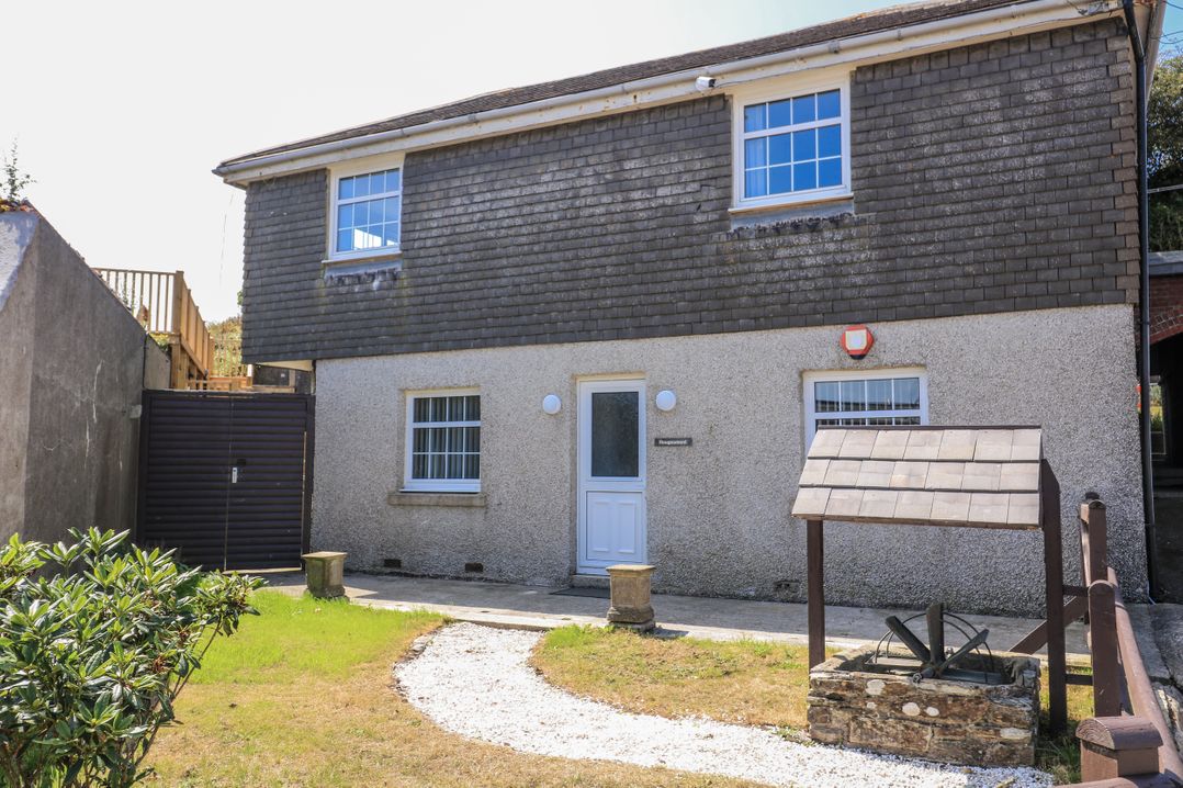 Hougoumont Cottage