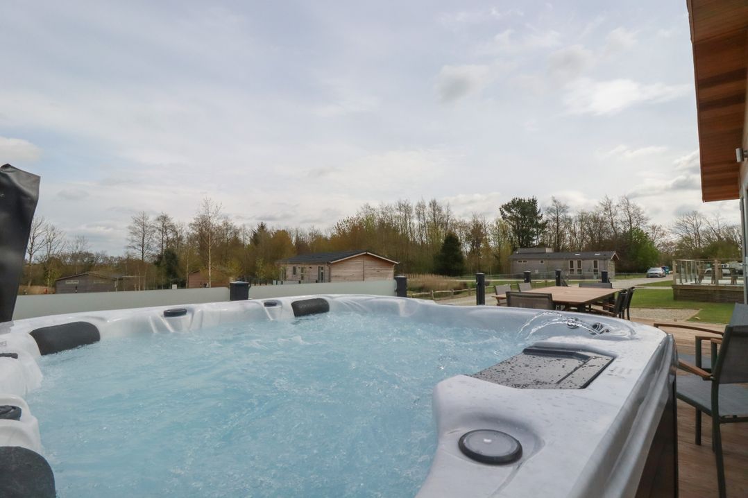4 Meadow Retreat