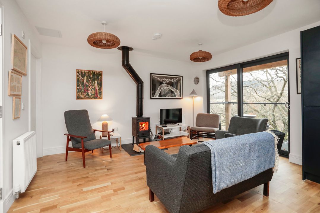 27 Strathtay Lodges