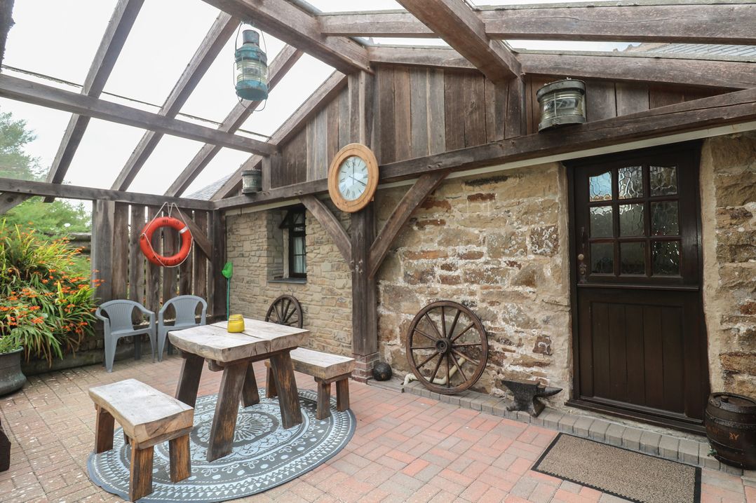 Horseshoe Cottage