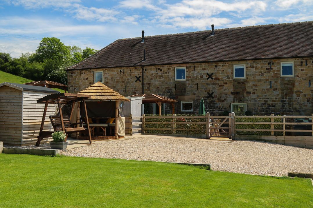 Pastures Barn
