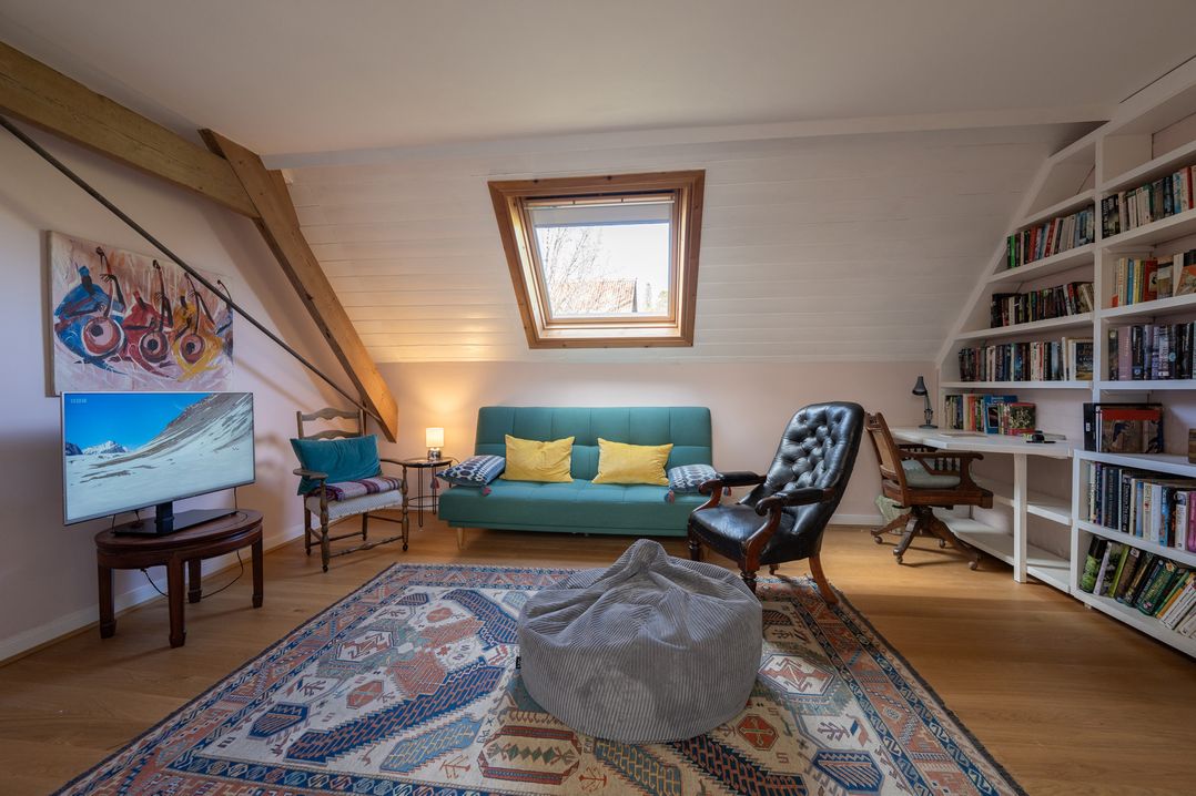 Coach House