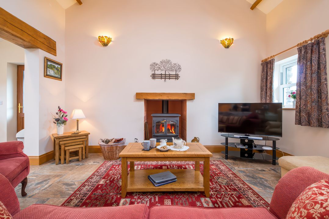 Hirwaun Cottage