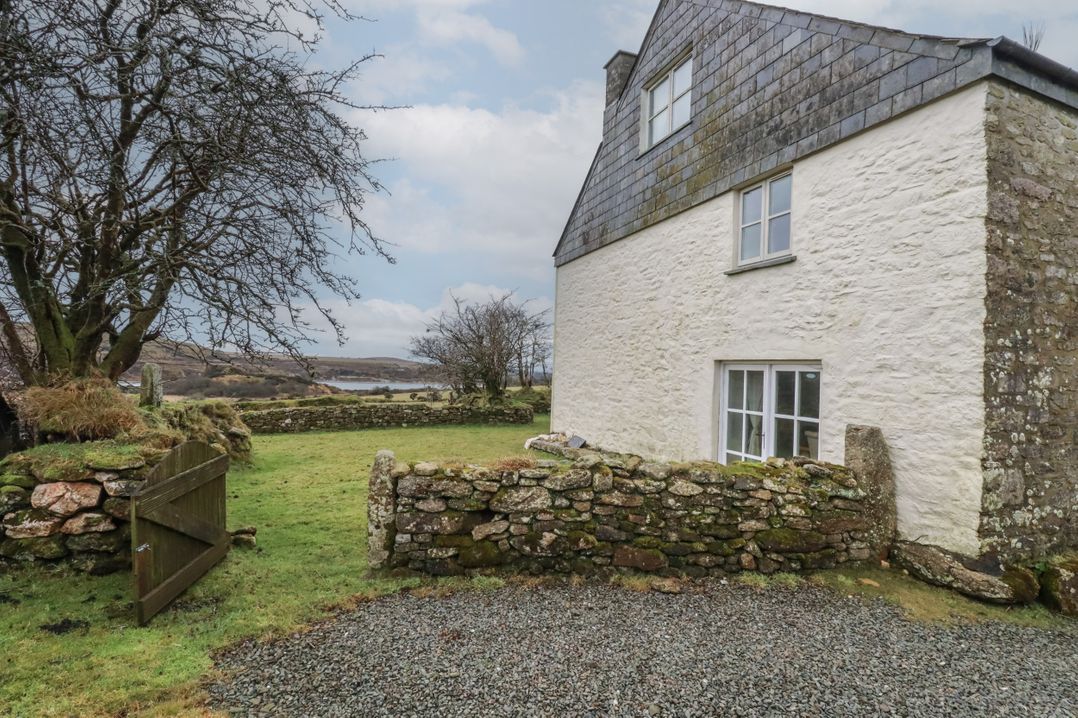 Poldue House