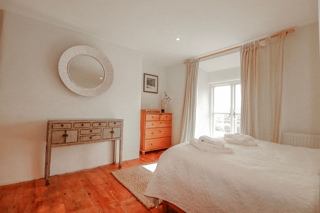 Poldue House