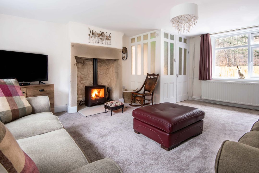 Dovestone Cottage