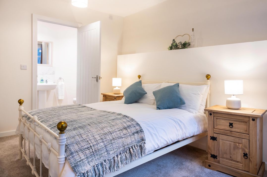 Dovestone Cottage