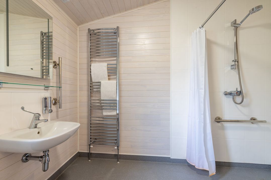 Dovestone Luxury Lodges (sleeps 4) - pets welcome