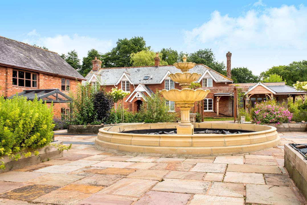 Poppy Cottage