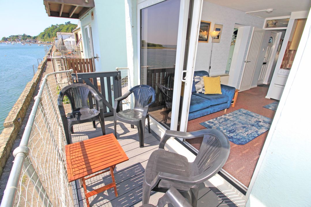 12E South Snowdon Wharf