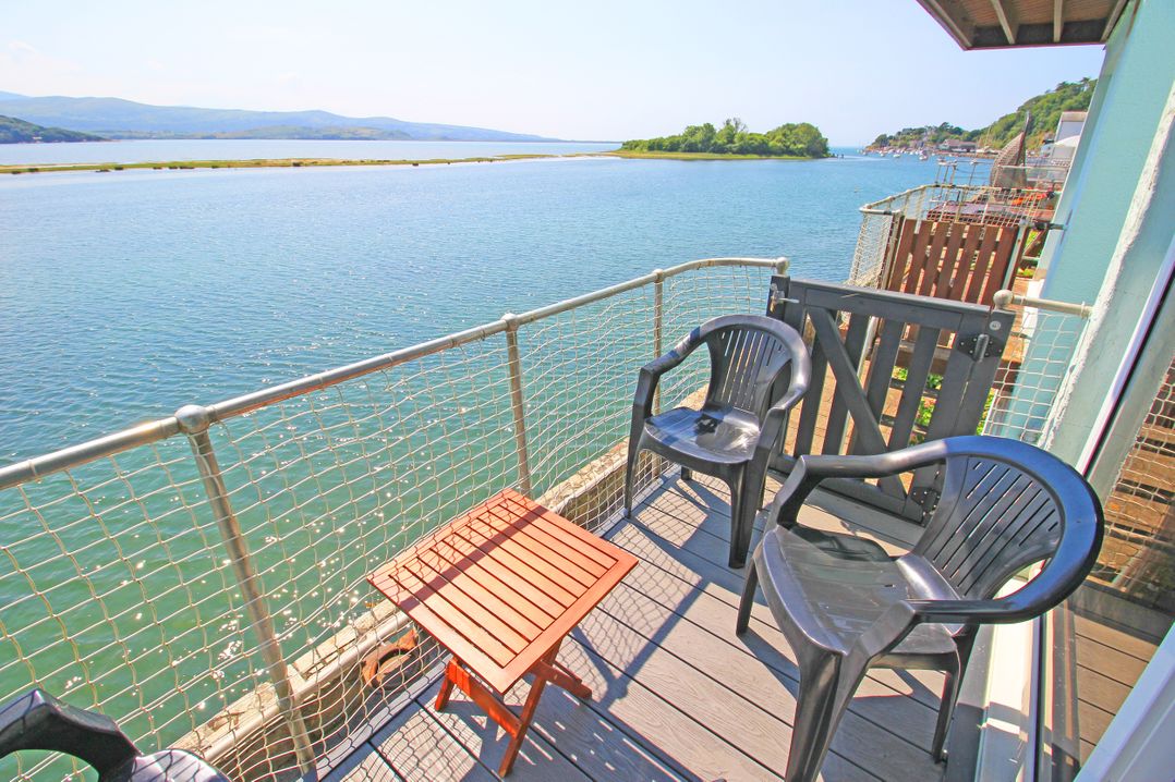 12E South Snowdon Wharf