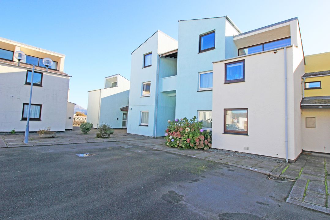 12E South Snowdon Wharf