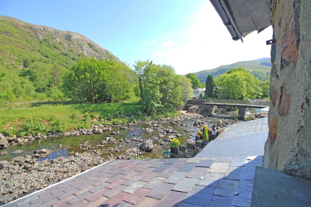 Riverbank Cottage