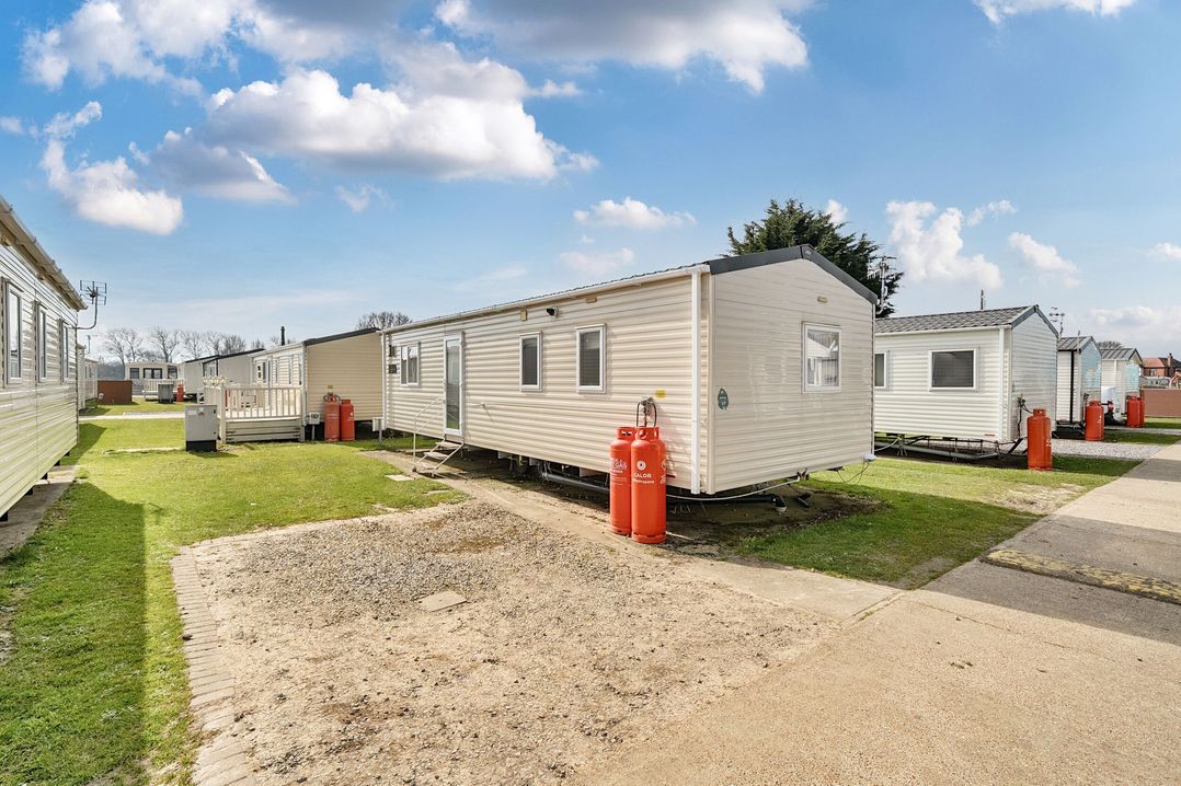 Kingfisher Caravan - Billing Aquadrome