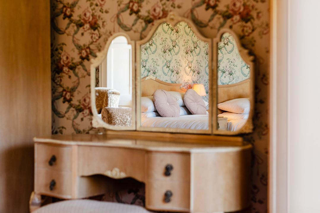 Cheviot Manor