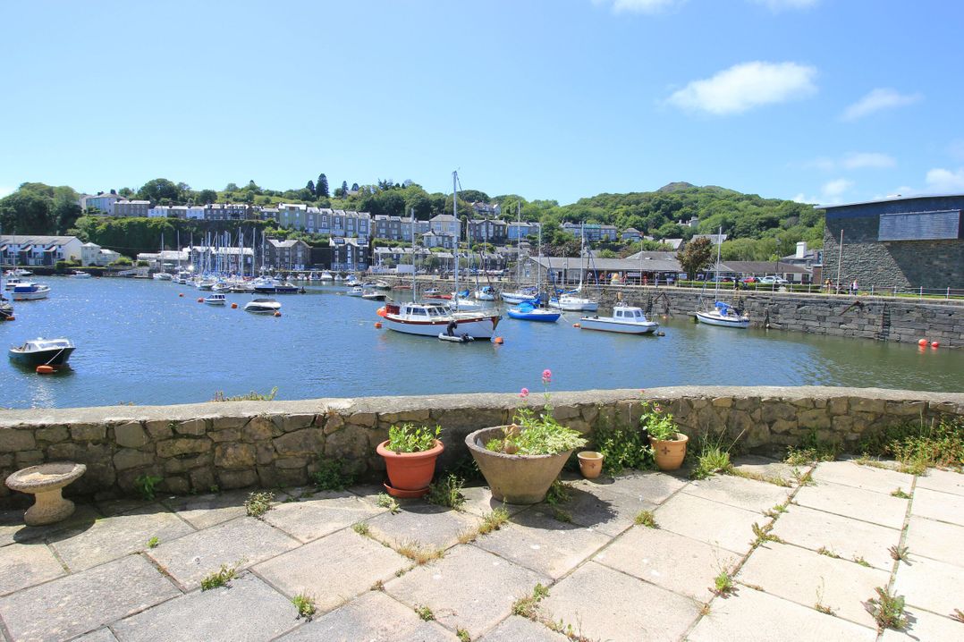 Glaslyn Harbour Views