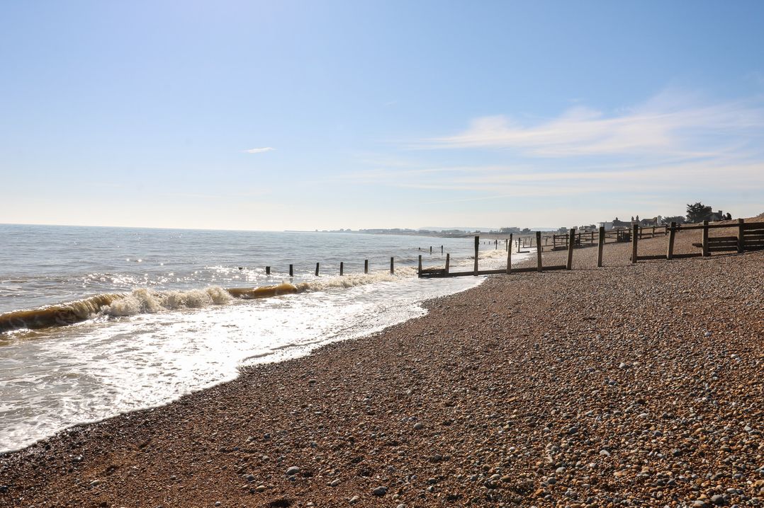 Marine House - Amazing beachside location