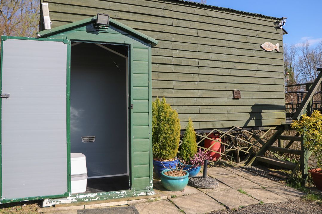 Carp Hut