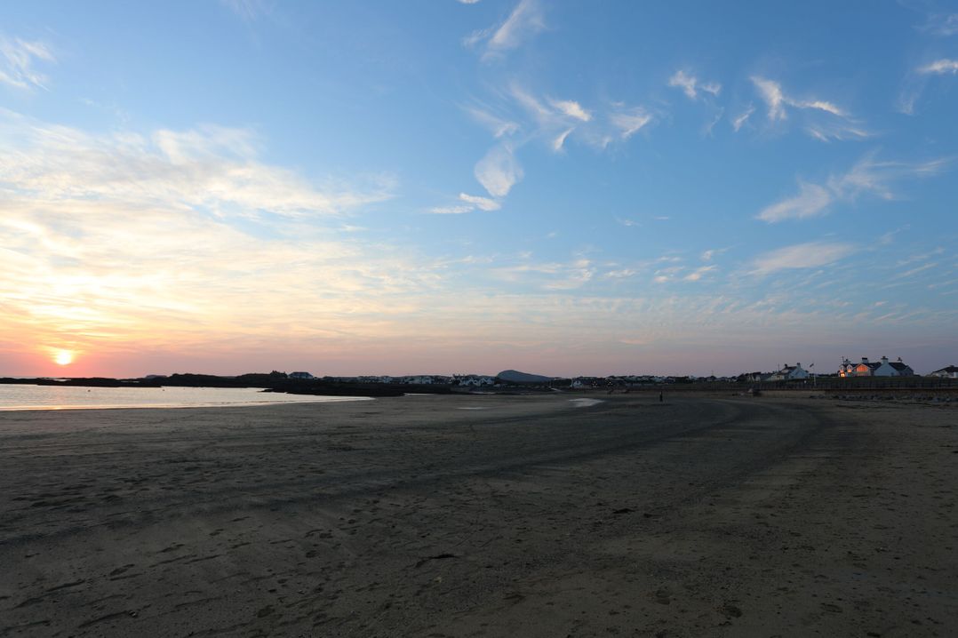 Beach Court Hideaway