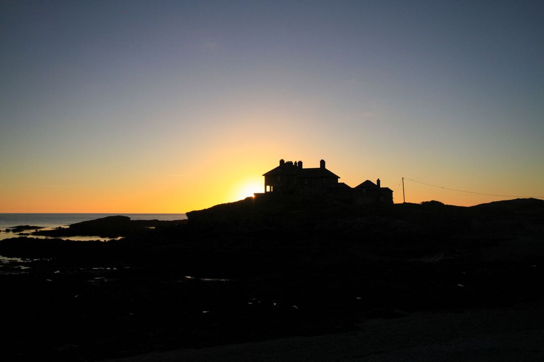 Beach Court Hideaway