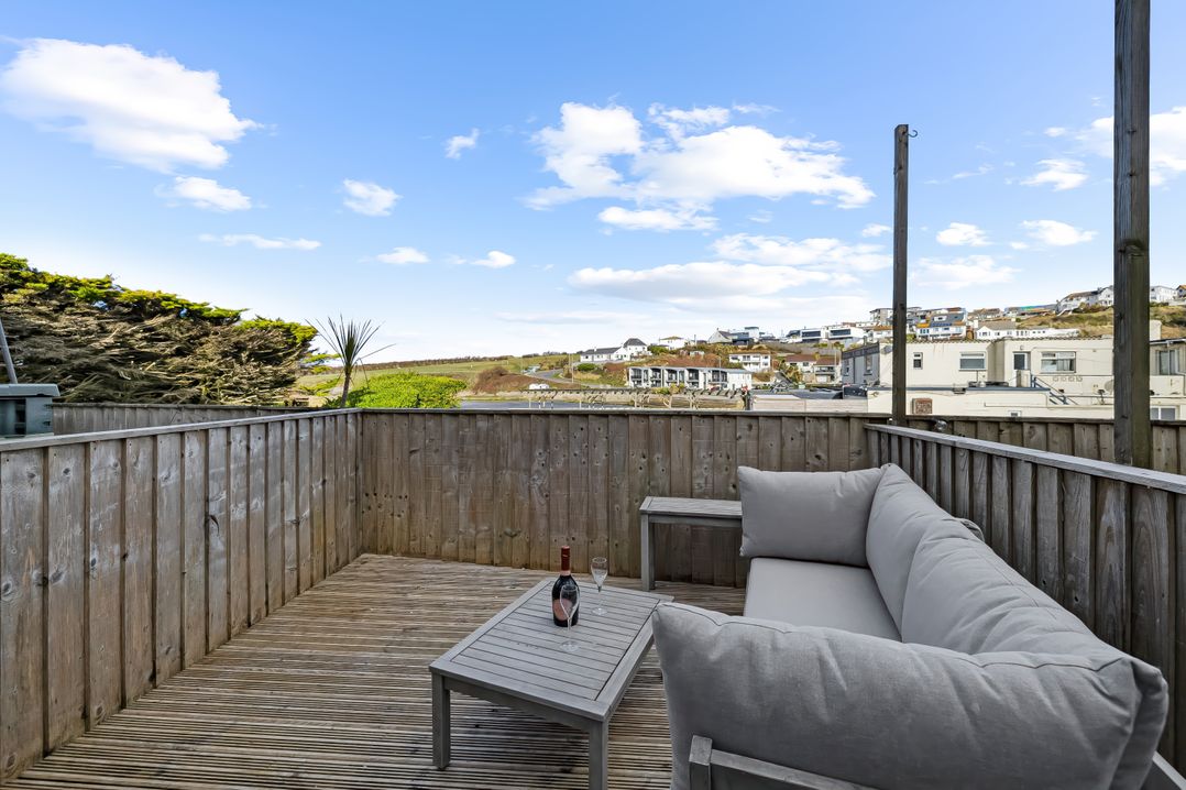 5 Mermaid Court