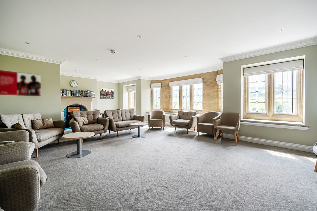 Harcombe House Rooms - First Floor Single