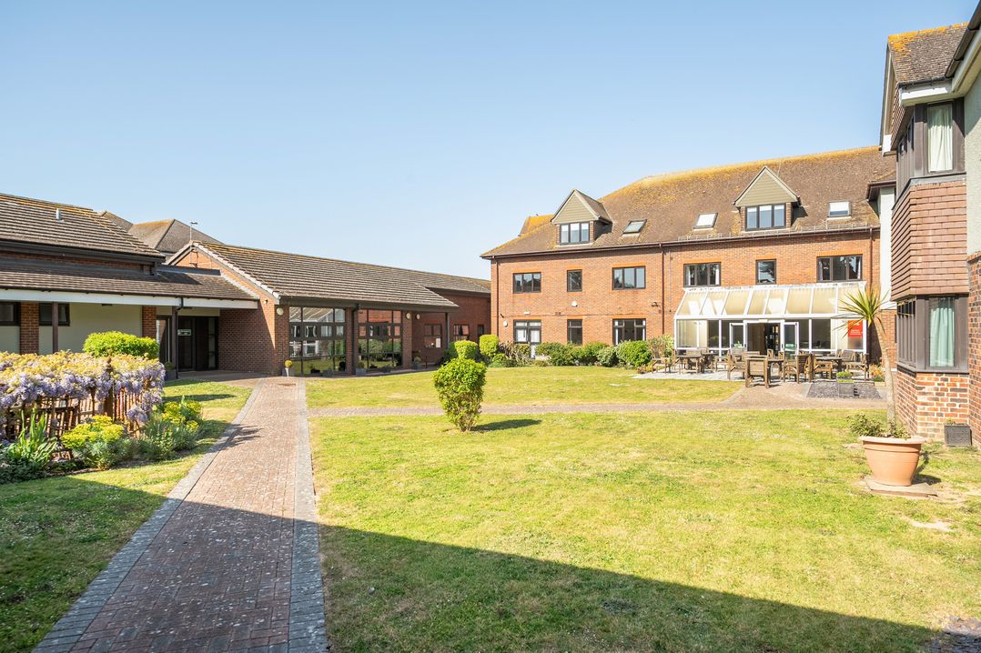 Marine Court Ground Floor Double with Shower Room