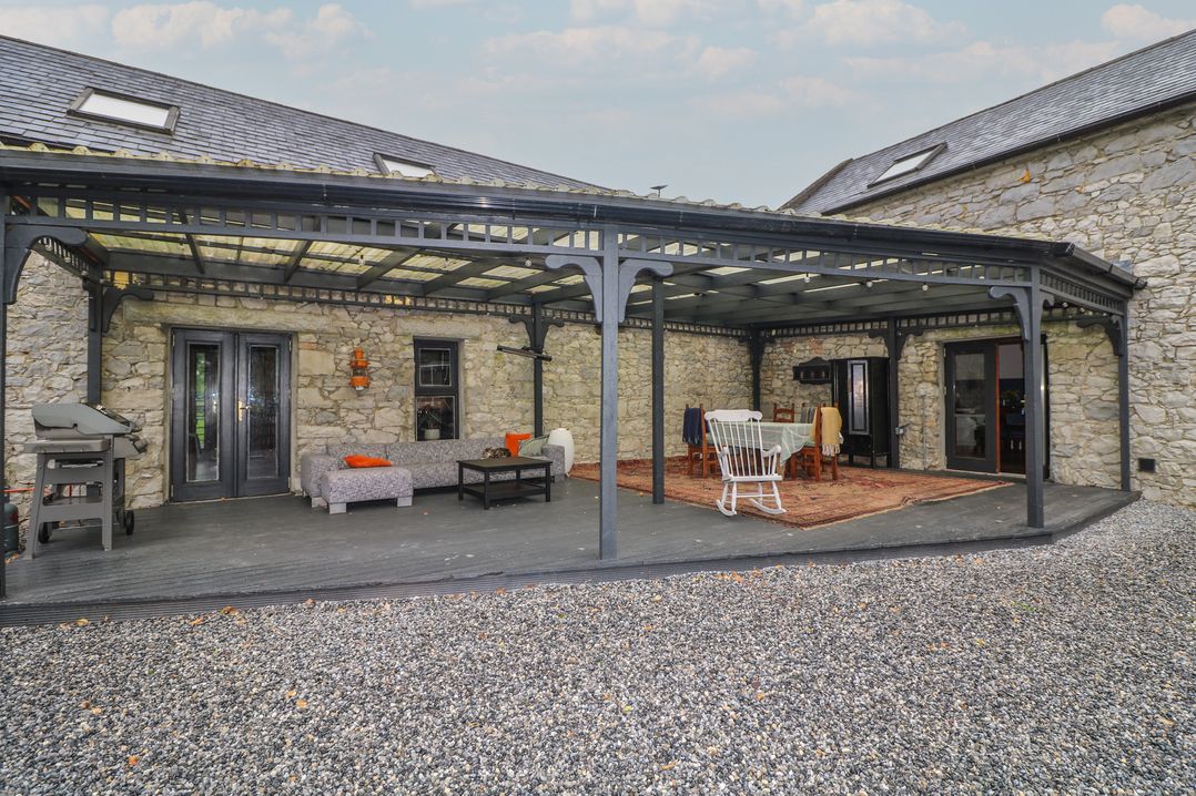 Woodville Lodge