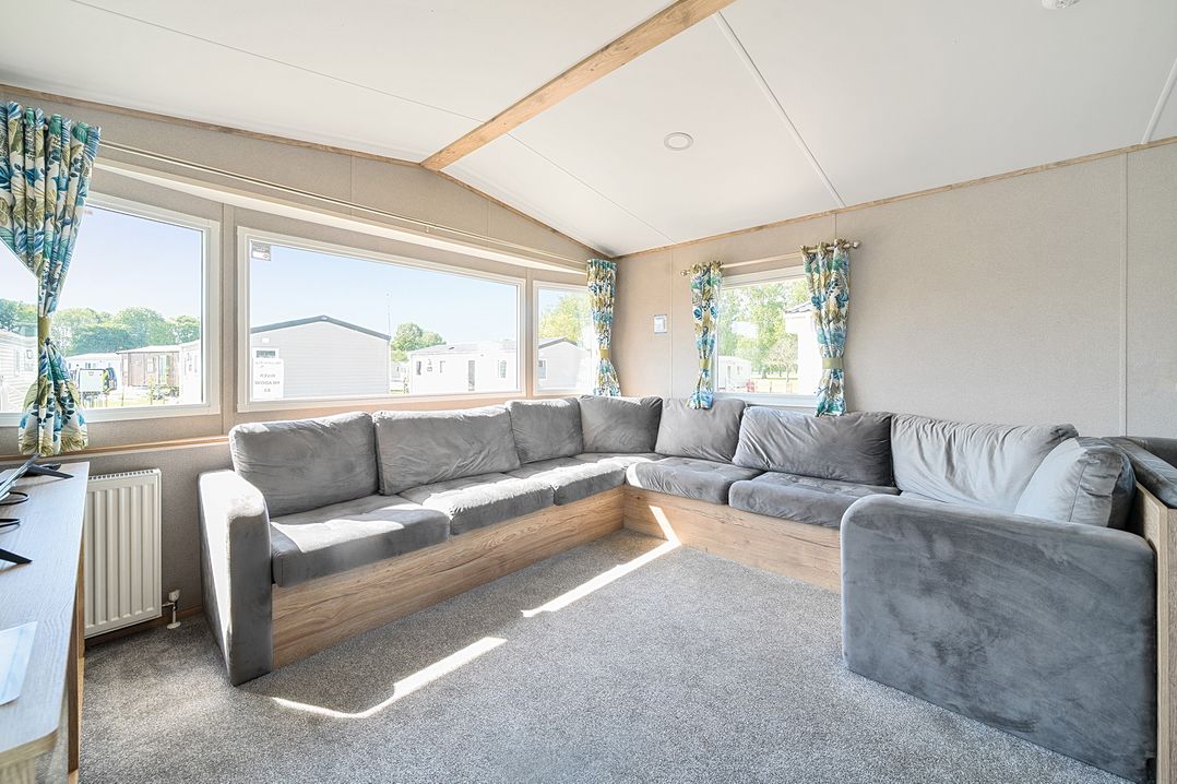 Brookside Bliss - Billing Aquadrome