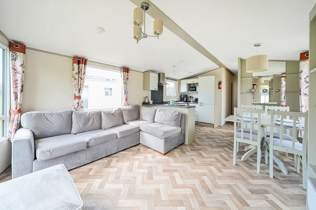 Island Breeze - Hayling Island